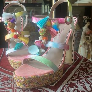 EUC Betsey Johnson high heel sandals.